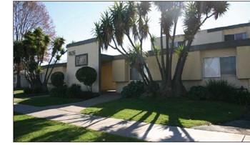 Cook Street Apartments exterior entrance